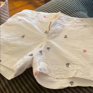 Lilly Pulitzer Callahan shorts.